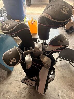 Unbranded Black and Pink Golf Club Headcover Set